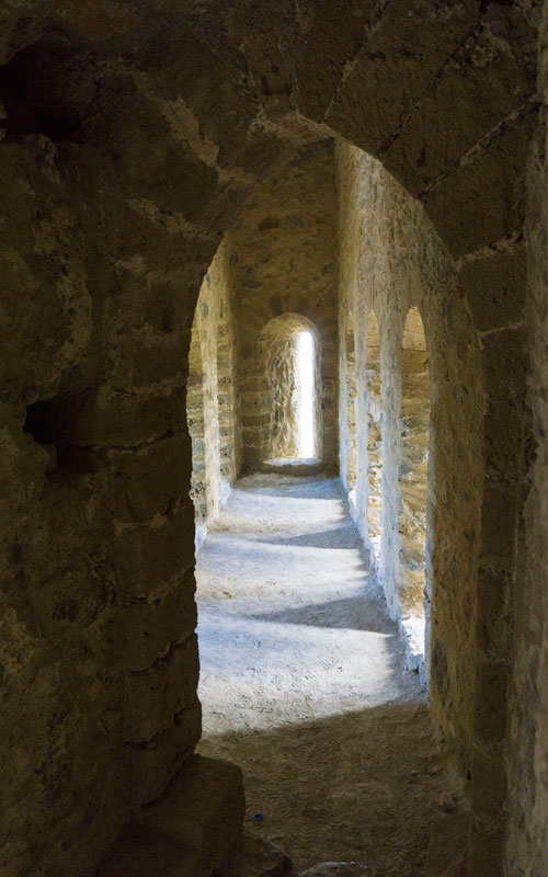 Inside-Kantara-Castle